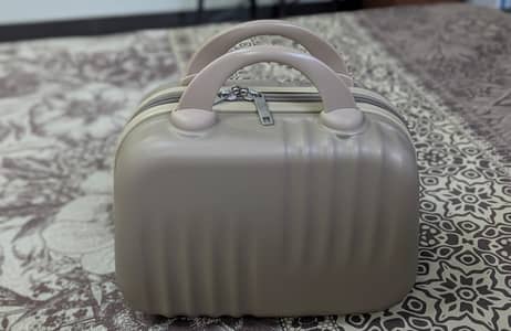 vanity box . mini case