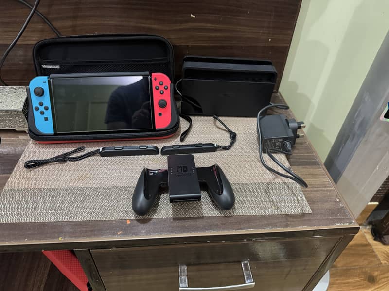 Nintendo Switch OLED 8