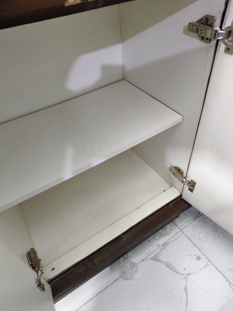 Divider 3