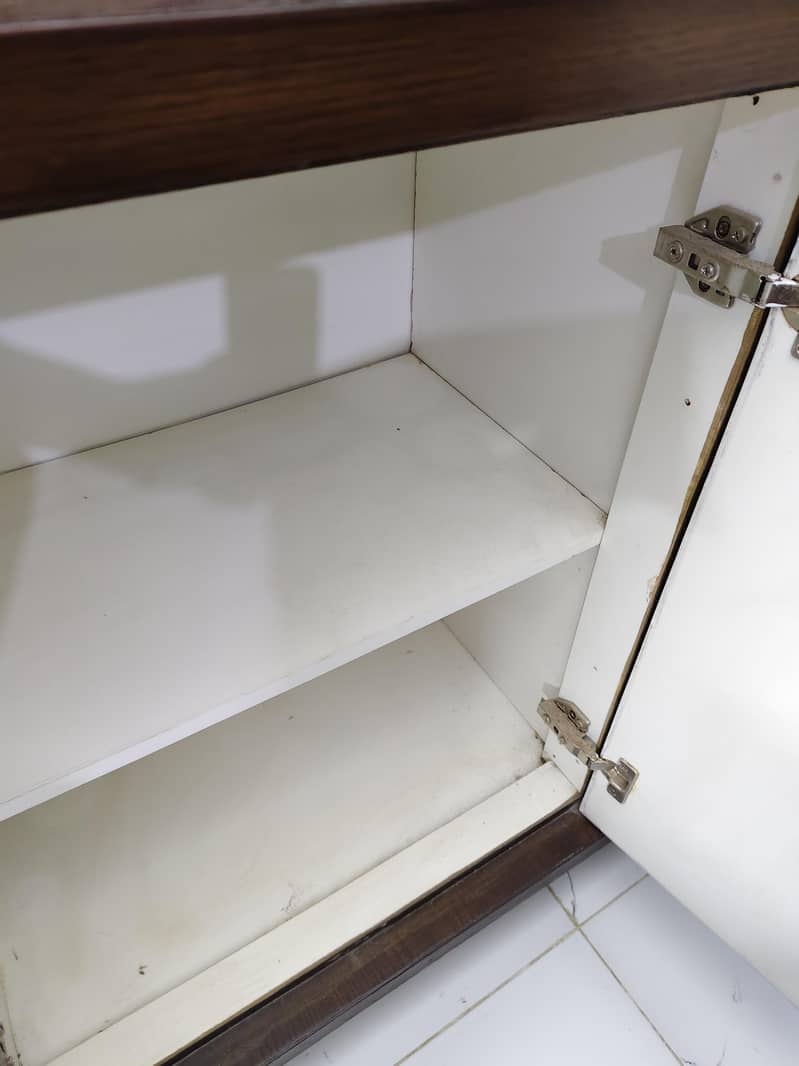 Divider 4