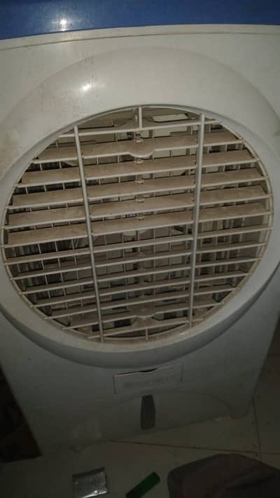 Boss room cooler like new