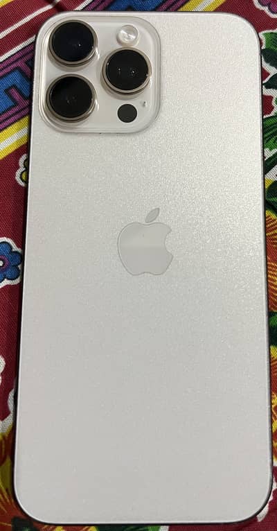 Apple iPhone 16 Pro Max