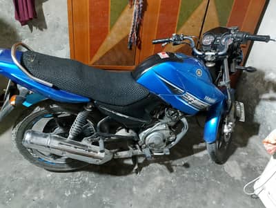 Yamaha YBR 125 for sale new condition