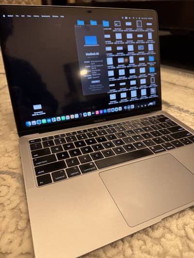 Macbook Air 2018 | 512GB storage| 16GB Ram | Intel Core i5