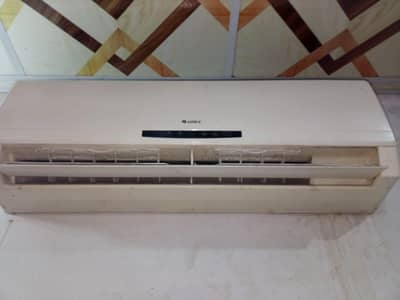 1 Ton Ac Indoor Gree & Outdoor Orient