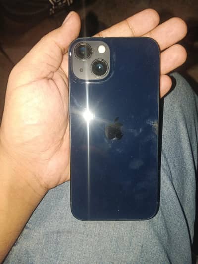 Apple iPhone 13