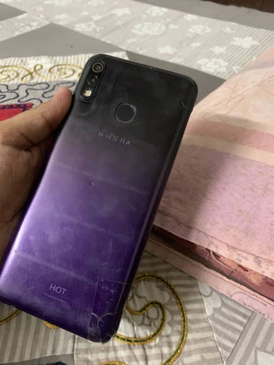 Infinix Hot 8 Lite