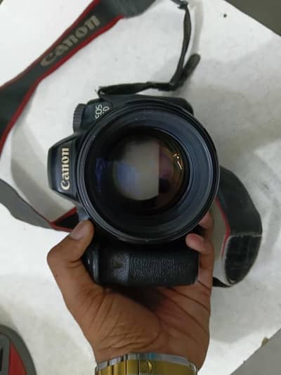 Canon 6d with 85mm.