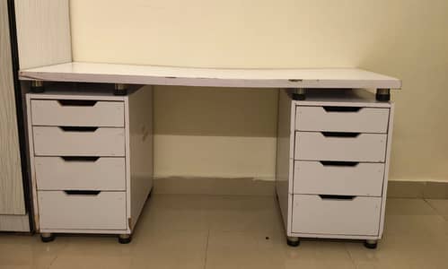 Study table, side board
