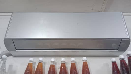 Gree AC in good condition