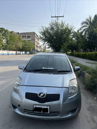Toyota Vitz 2011