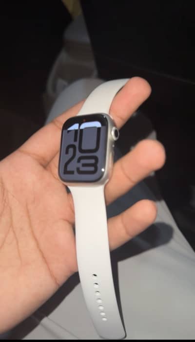 SERIES 8 STARLIGHT SILVER 44mm