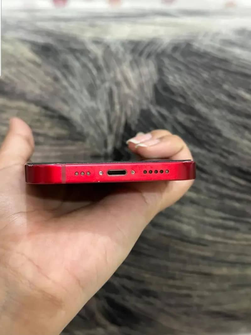 iPhone 13 2