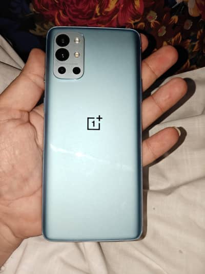 One Plus 9R