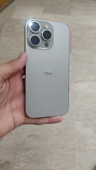 Apple iPhone 16 Pro 256gb 4 month sim