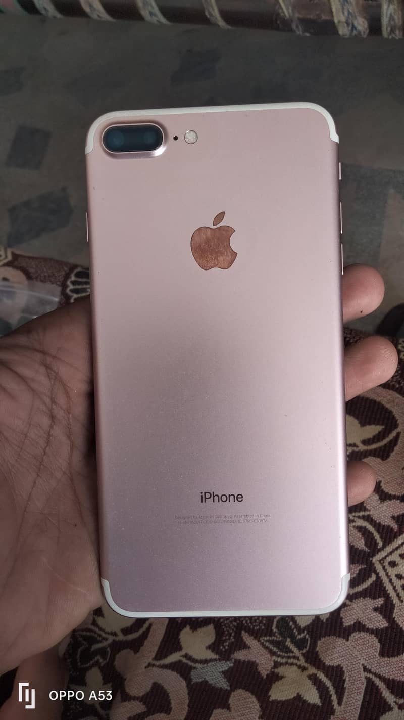 Apple iPhone 7 Plus 0
