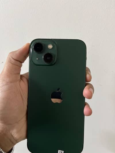Apple iPhone 13