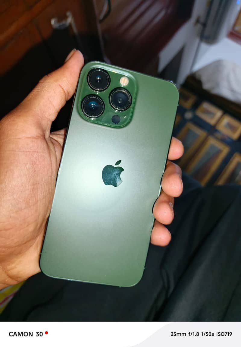 Apple iPhone 13 Pro 0