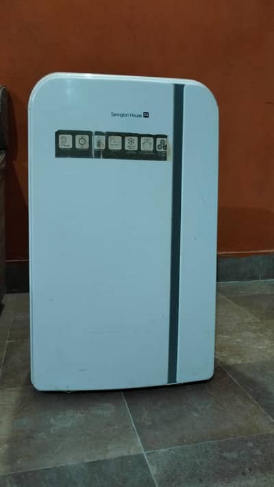 japani portable ac genuine condition all ok 03487881293