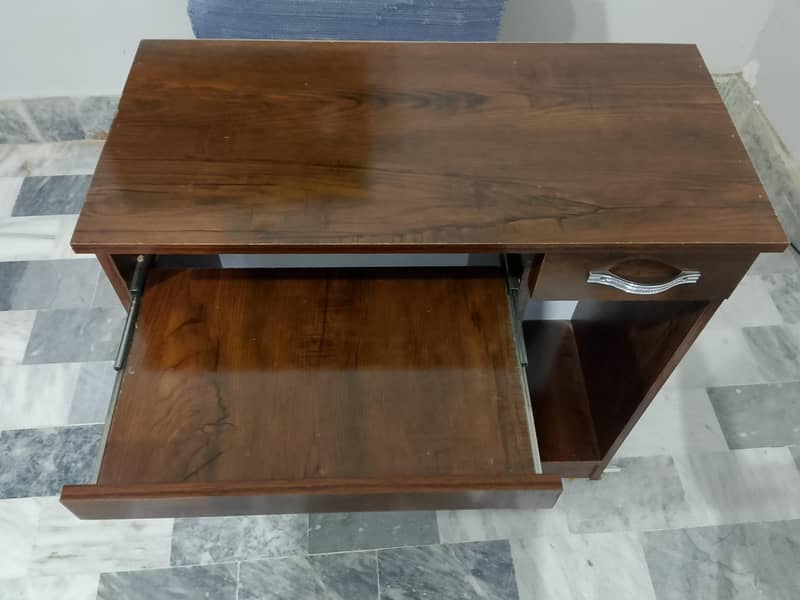 computer table 2