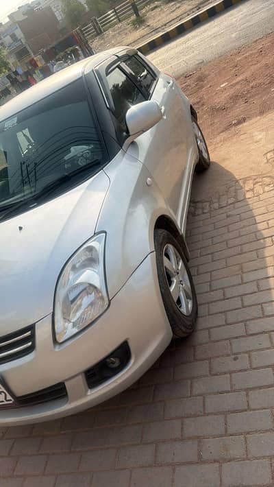 Swift DLX Out Class Car Available
