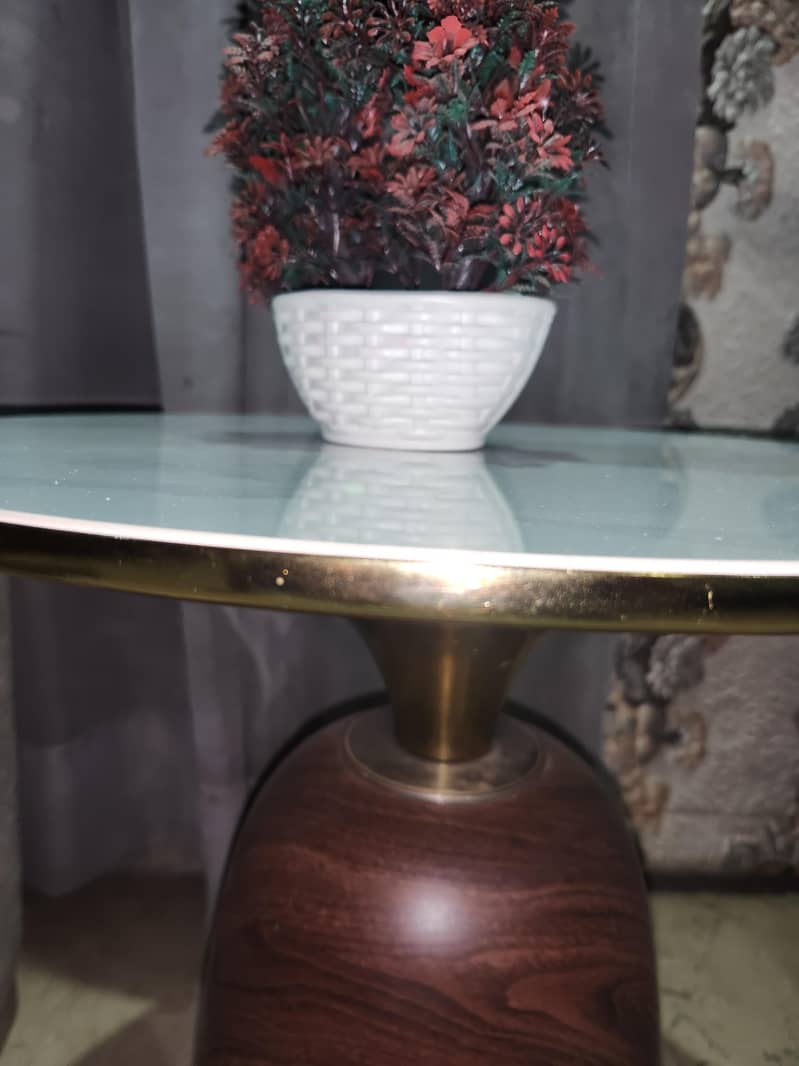 Trending cofee table 0