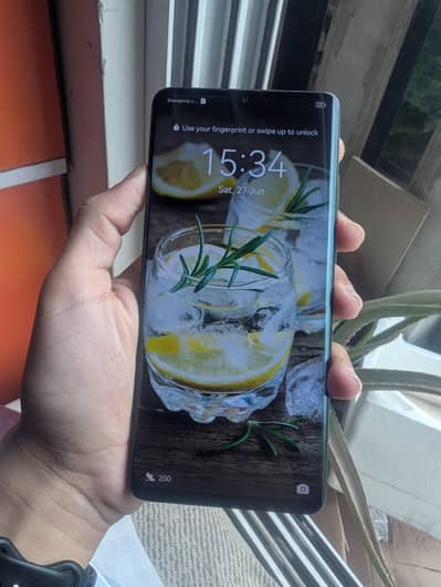 Huawei P30 Pro – Camera King & Premium Flagship
