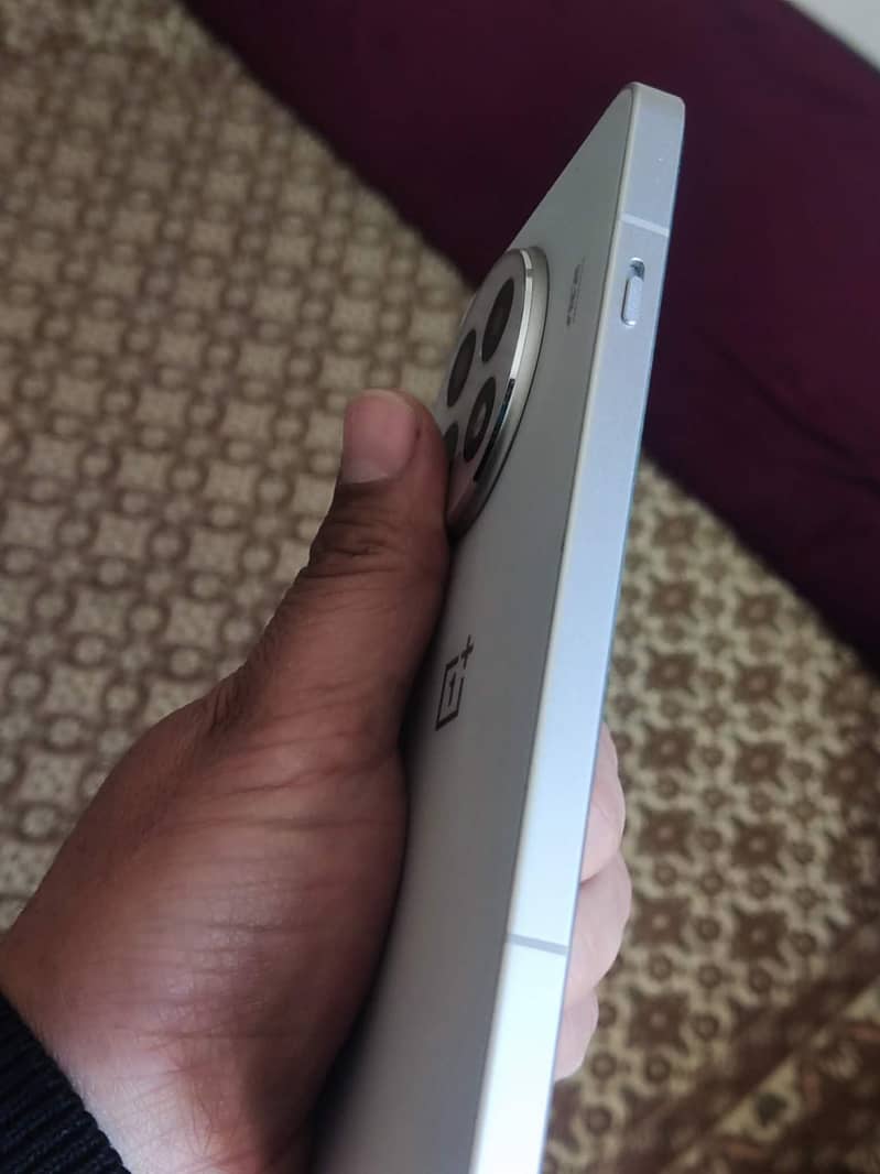One Plus 13R 3