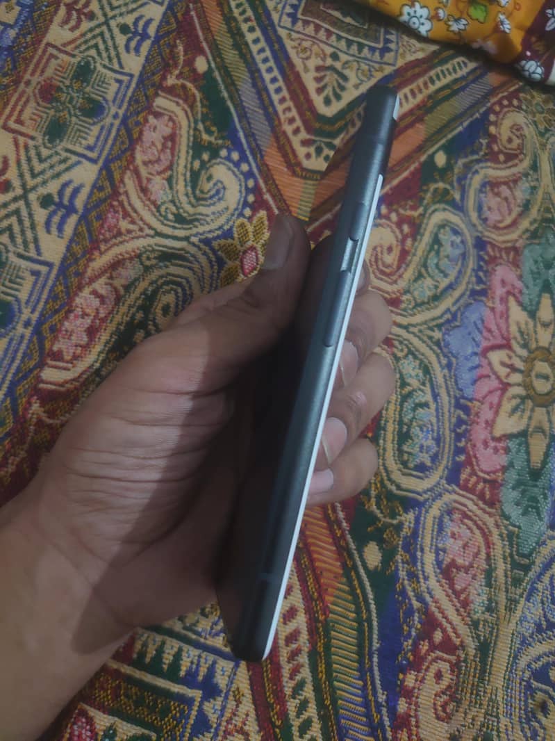 Google Pixel 6a 4