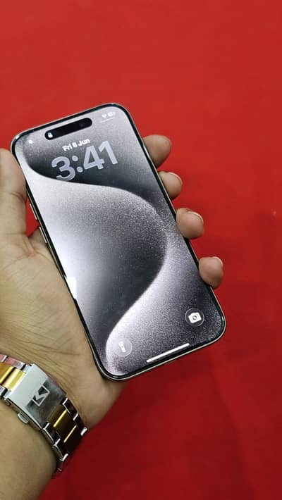 Apple iPhone 15 Pro factory unlocked