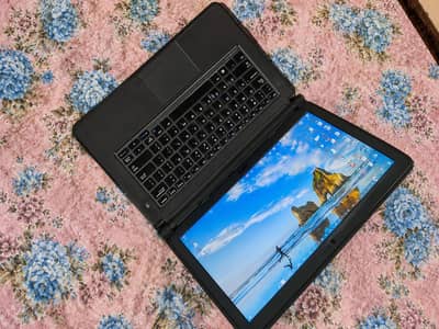 Dell Latitude 3340 Laptop | 4GB RAM | Windows 10 Pro |Original Charger