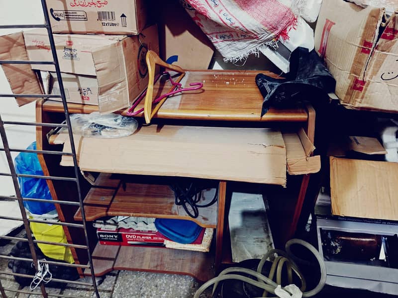 computer trolley 0