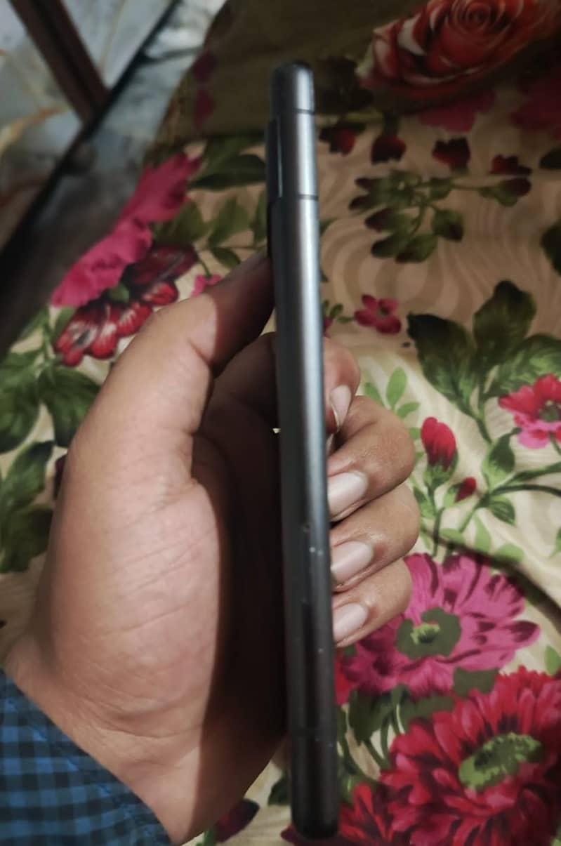 Google pixel 7a 3