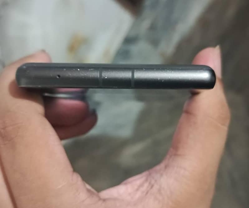 Google pixel 7a 5
