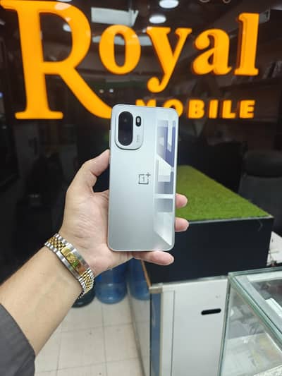 Oneplus Ace 6/15R 12Gb 256GB world fastest gaming beast