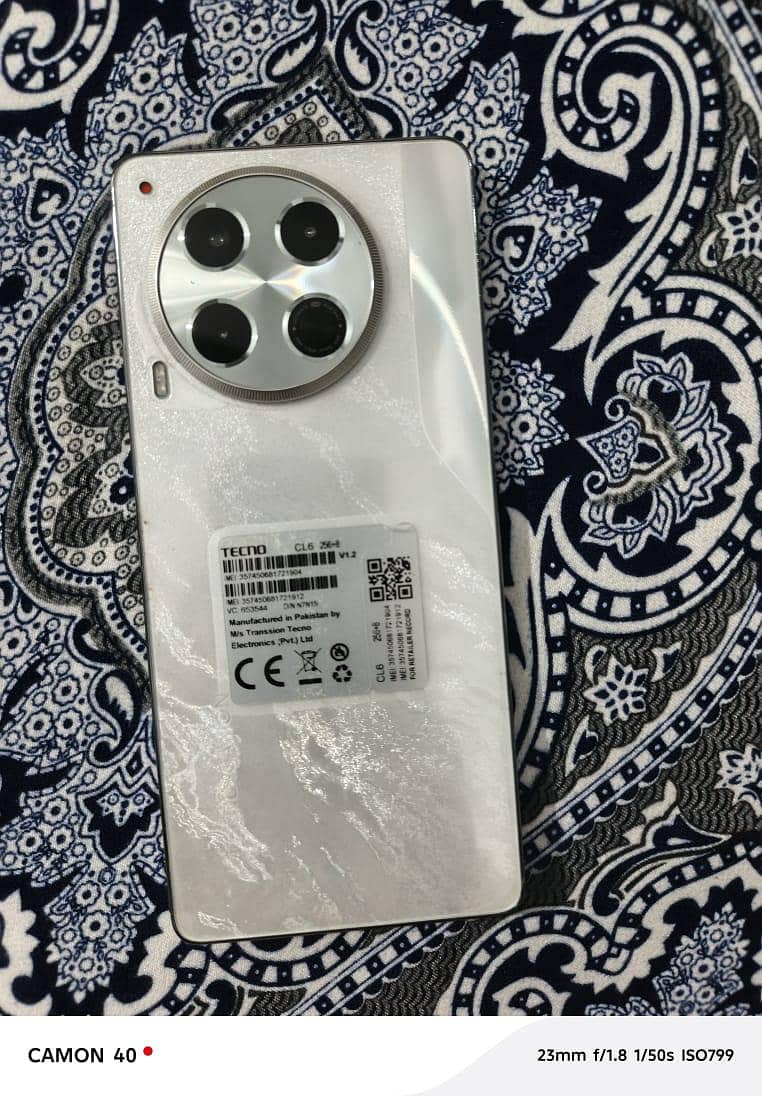 Tecno CAMON 30 0