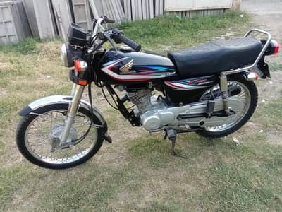 Honda CG 125 2015 model