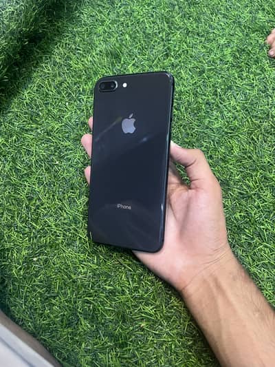 Apple iPhone 8 Plus (03298818743)