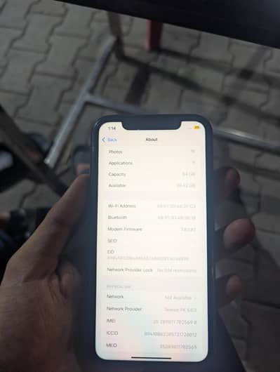 Apple iPhone XR