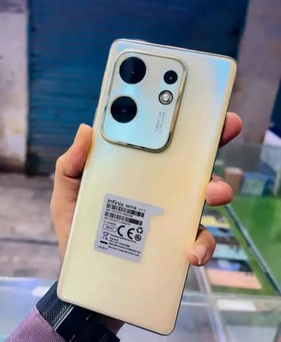 Infinix Zero 30