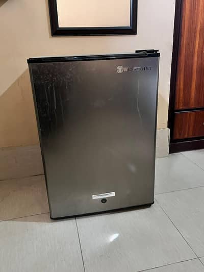 refrigerator West point mini
