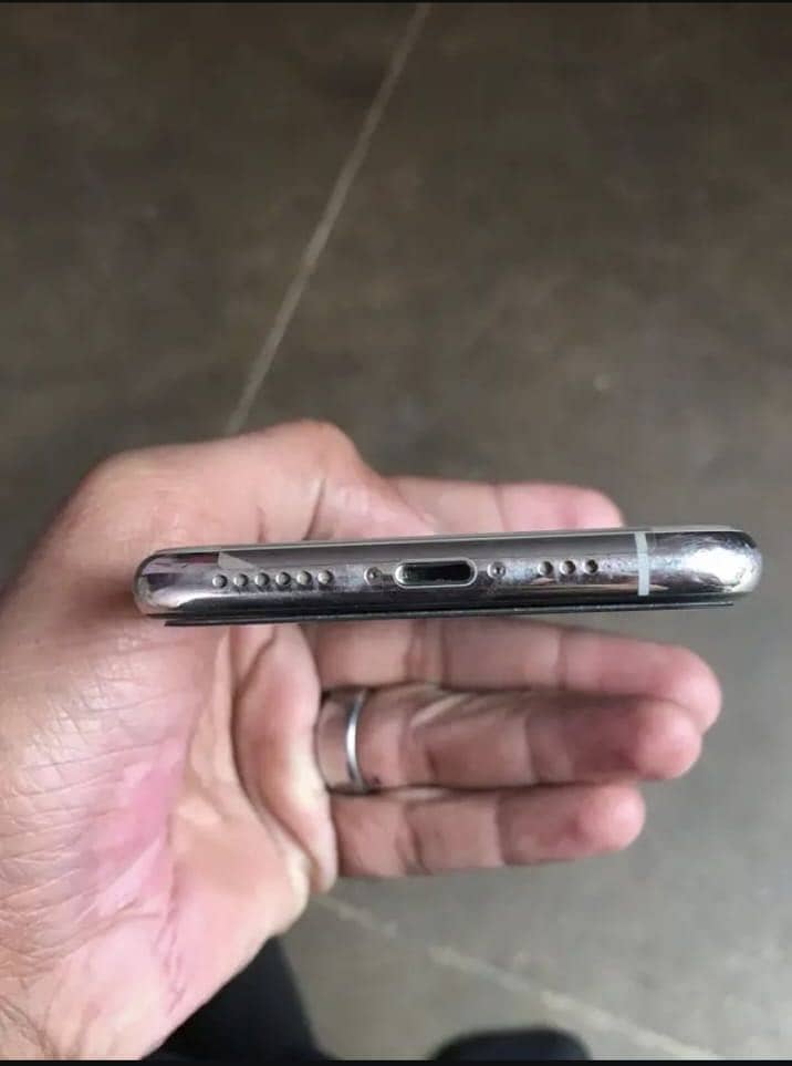Apple iPhone 11 Pro 5