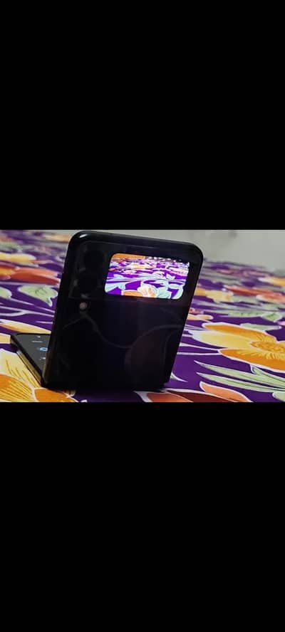 Samsung Mobile Z Flip 3 | 8 128Gb | Snapdragon 888