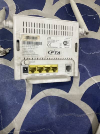 ZTE WiFi Router (Used) – Good Condition