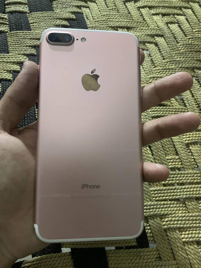 Apple iPhone 7 Plus 4