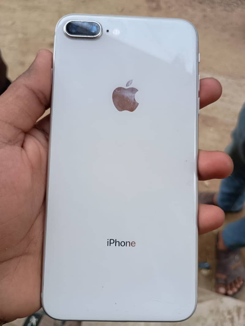 Apple iPhone 8 Plus 8