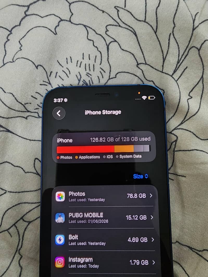 Apple iPhone 12 mini 6