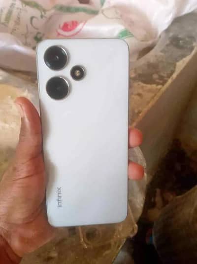 Infinix Hot 30 Play