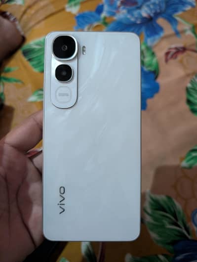 Vivo Y400 9 months warenty available 10/10 256 GB
