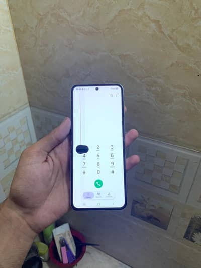 Samsung Mobile Z Flip 5 Conditon okay hn 512 Gb